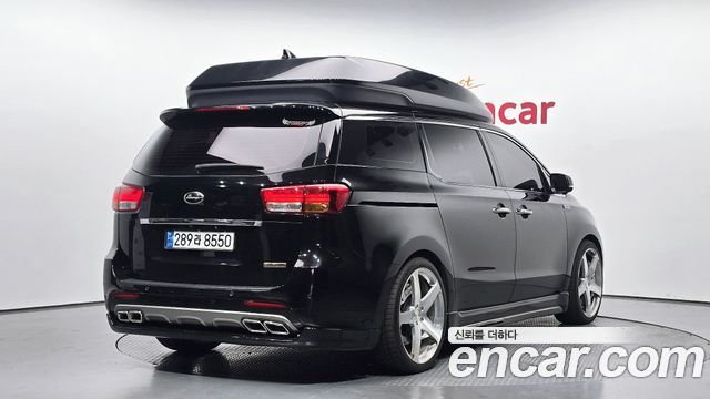 Kia Carnival 9-seater Hi-Limousine Prestige High roof — пробег 139 746 км — фото 2 из 5