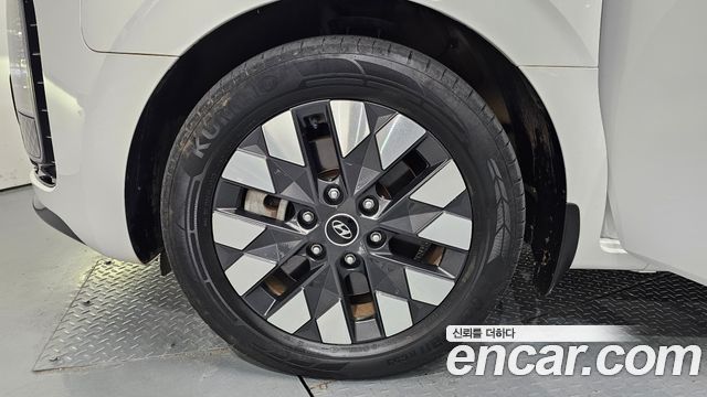 Hyundai Staria из Кореи Encar