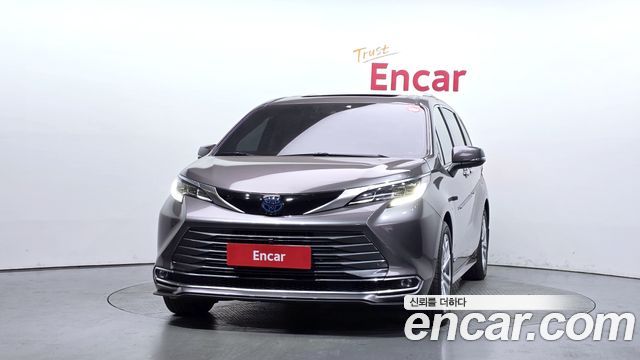 Toyota Sienna 2.5 Hybrid 2WD — пробег 39 526 км — фото 3 из 5