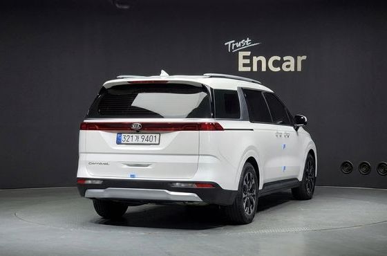 Kia Carnival 9-Seater Prestige — пробег 90 818 км — фото 4 из 5