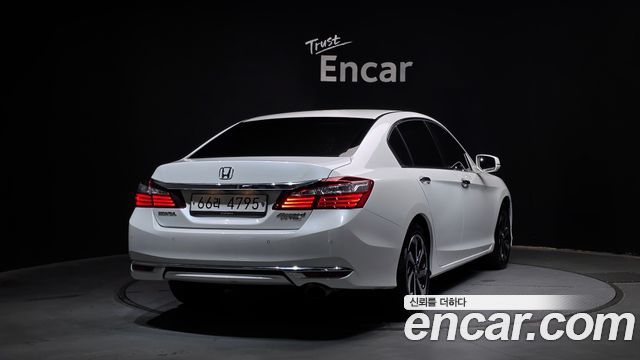 Honda Accord из Кореи Encar