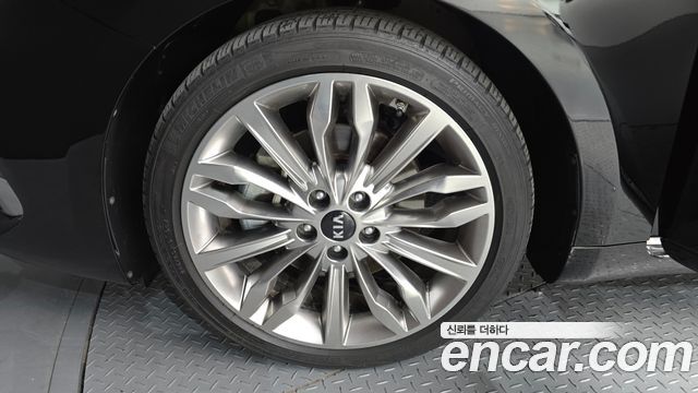 Kia K7 из Кореи Encar
