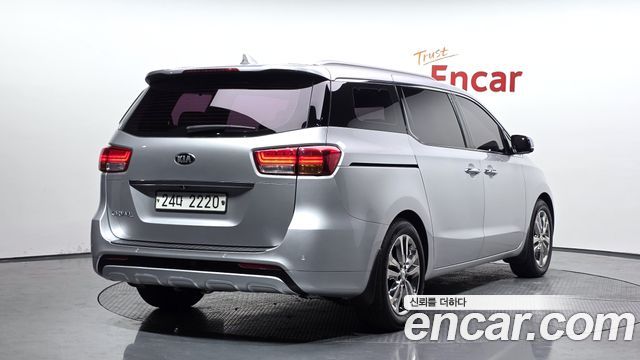 Kia Carnival из Кореи Encar