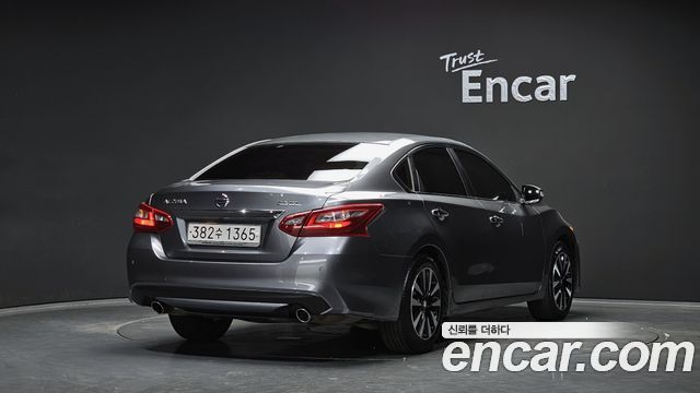Nissan Altima из Кореи Encar