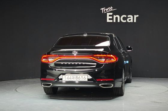 Hyundai Grandeur 2.4 Premium — пробег 39 979 км — фото 4 из 5