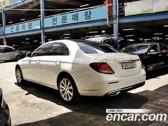 Mercedes-Benz E-Class из Кореи Encar