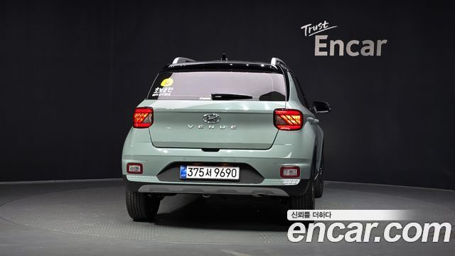 Hyundai Venue из Кореи Encar