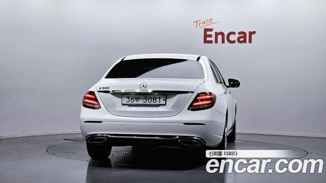 Mercedes-Benz E-Class из Кореи Encar