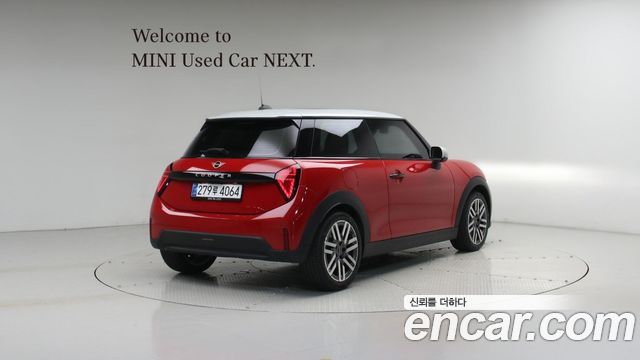 Mini Cooper Classic — пробег 7 215 км — фото 4 из 5