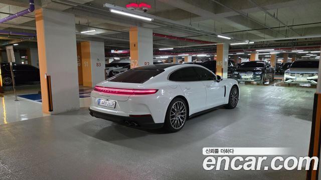 Porsche Panamera 2.9 AWD E-Hybrid — пробег 14 200 км — фото 3 из 5