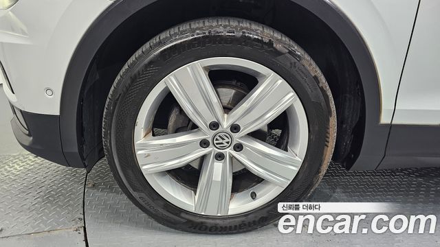 Volkswagen Tiguan из Кореи Encar