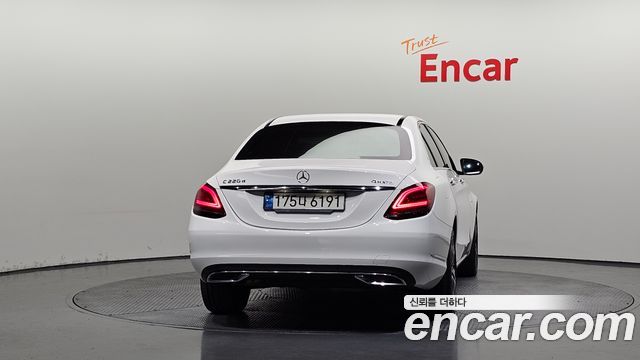 Mercedes-Benz C-Class из Кореи Encar