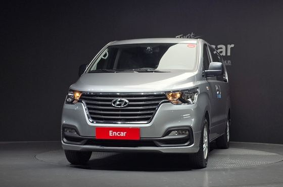 Hyundai Starex Van 5-Seater Smart — пробег 61 789 км — фото 3 из 5