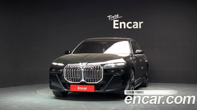 BMW i7 xDrive 60 M sport — пробег 105 525 км — фото 3 из 5