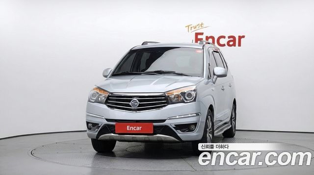 Ssangyong KORANDO 4WD Outdoor Edition 9-seater — пробег 79 948 км — фото 3 из 5