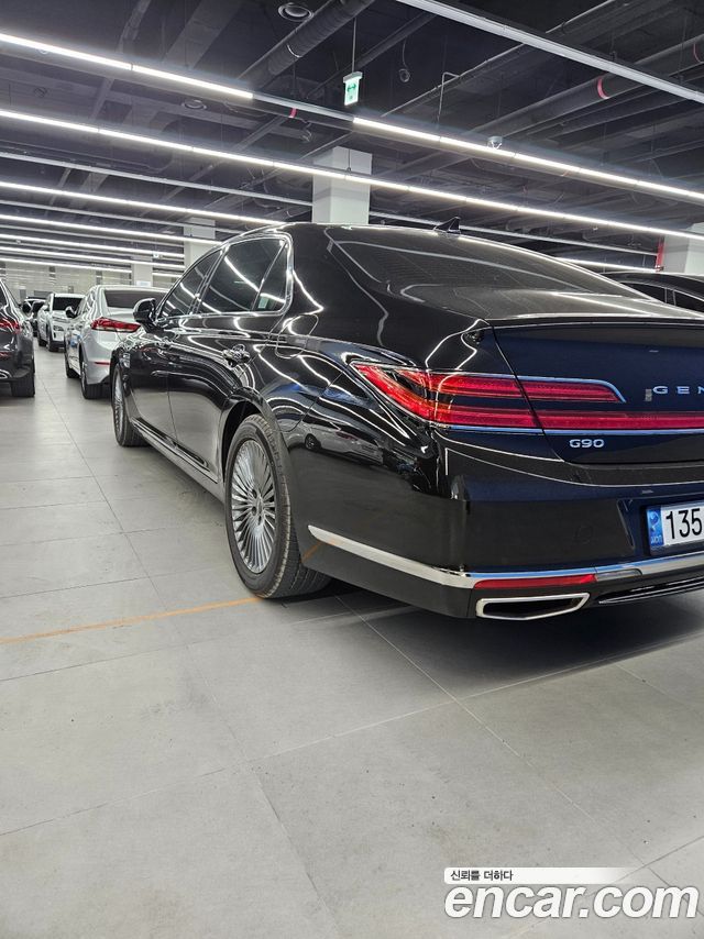 Genesis G90 из Кореи Encar