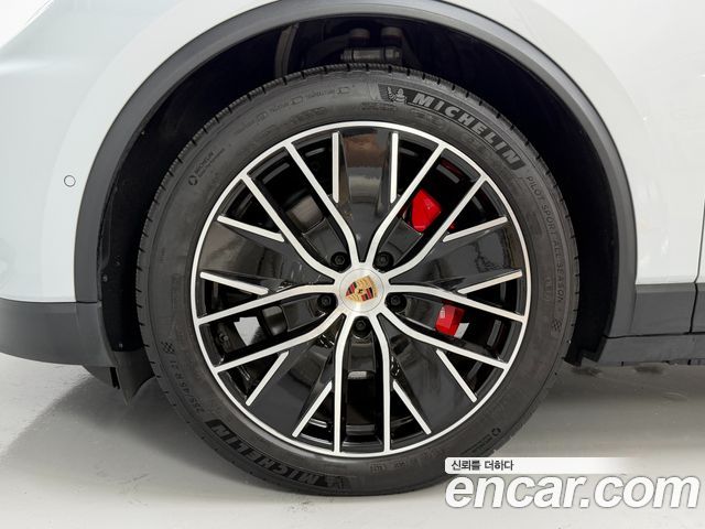 Porsche Macan из Кореи Encar