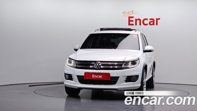 Volkswagen Tiguan 2.0 TDI R-Line 5N — пробег 110 381 км — фото 3 из 5