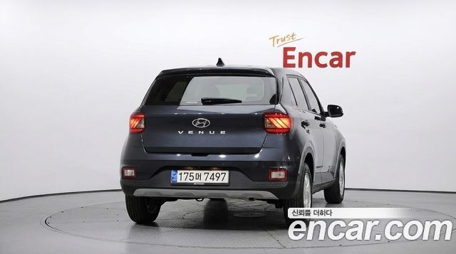 Hyundai Venue из Кореи Encar