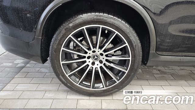 Mercedes-Benz GLC-Class GLC300 4MATIC AMG Line Coupe — пробег 79 186 км — фото 5 из 5
