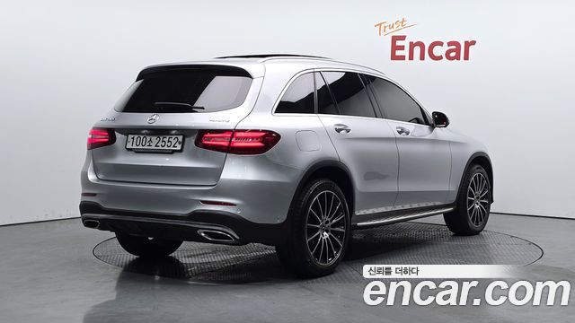 Mercedes-Benz GLC-Class GLC300 4MATIC AMG Line — пробег 51 077 км — фото 2 из 5