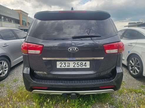 Kia Carnival 9-seater Luxury — пробег 188 991 км — фото 5 из 5