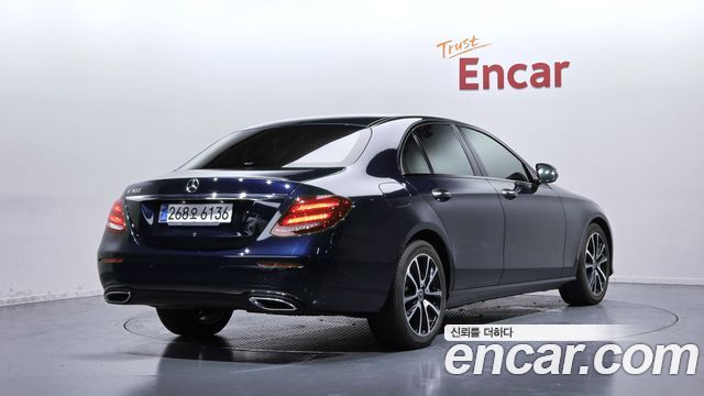 Mercedes-Benz E-Class из Кореи Encar