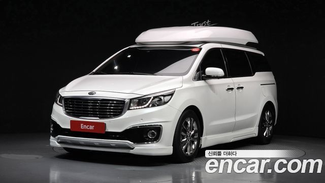 Kia Carnival Gasoline 7-seater Hi-Limousine President — пробег 117 008 км — фото 1 из 5
