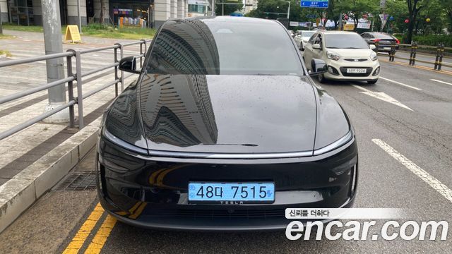 Tesla Model Y Premium RWD — пробег 3 014 км — фото 1 из 5