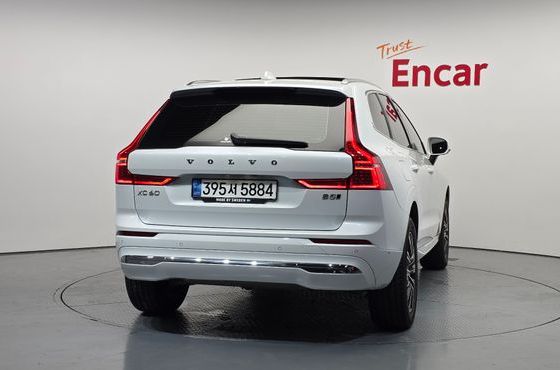 Volvo XC60 B5 Inscription — пробег 53 684 км — фото 4 из 5