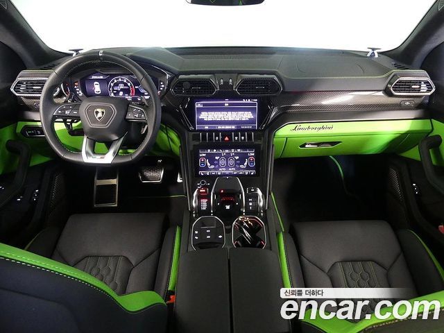 Lamborghini Urus из Кореи Encar