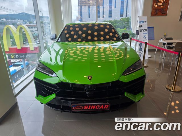 Lamborghini Urus из Кореи Encar