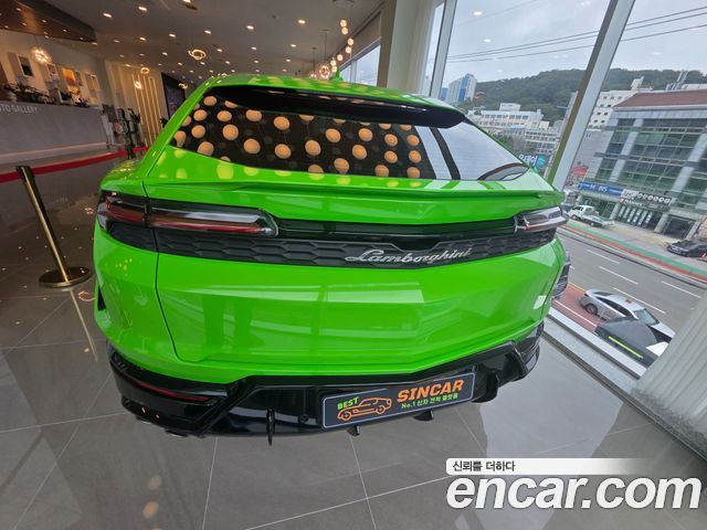 Lamborghini Urus из Кореи Encar