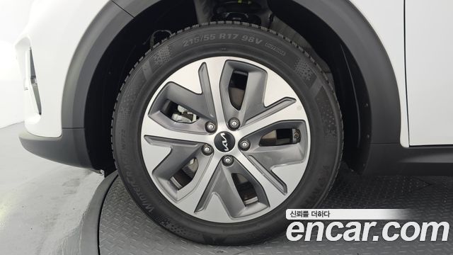 Kia Niro Earth — пробег 11 494 км — фото 5 из 5