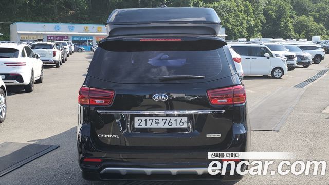 Kia Carnival 9-Seater Hi-Limousine Luxury — пробег 147 900 км — фото 4 из 5