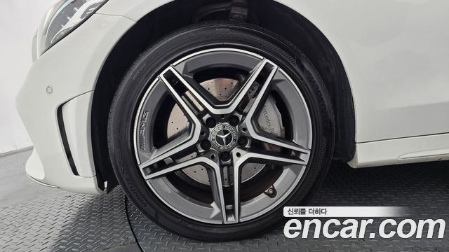 Mercedes-Benz C-Class C300e 4MATIC AMG Line — пробег 94 709 км — фото 5 из 5