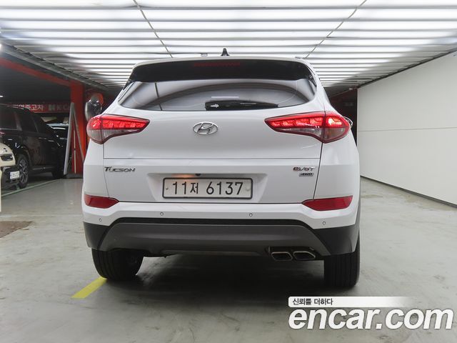 Hyundai Tucson Diesel 2.0 4WD Modern — пробег 90 024 км — фото 3 из 5