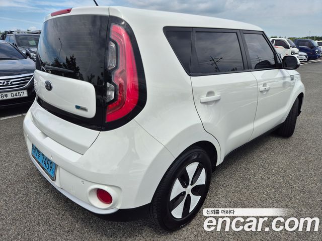 Kia Soul EV — пробег 89 777 км — фото 4 из 5