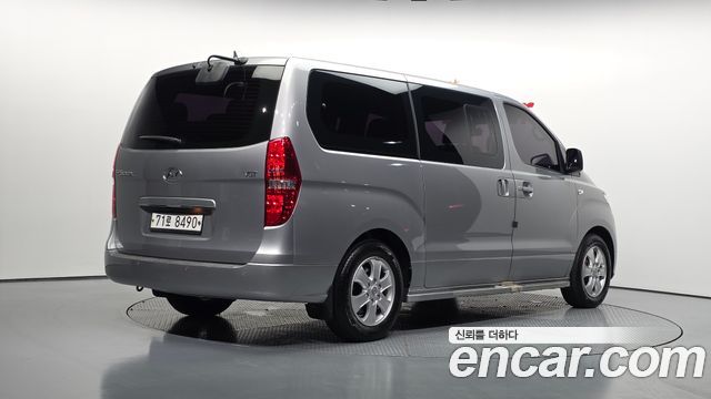 Hyundai Starex Wagon 11-Seater Smart — пробег 129 344 км — фото 2 из 5