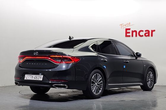 Hyundai Grandeur Exclusive Special — пробег 122 986 км — фото 2 из 5