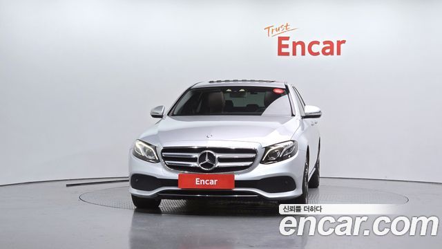 Mercedes-Benz E-Class из Кореи Encar