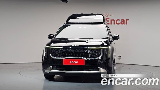 Kia Carnival HEV 4-Seater Hi Limousine Signature — пробег 19 220 км — фото 3 из 5