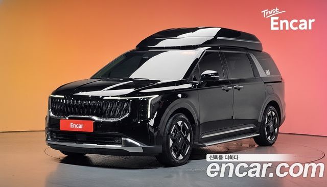 Kia Carnival HEV 4-Seater Hi Limousine Signature — пробег 19 220 км — фото 1 из 5