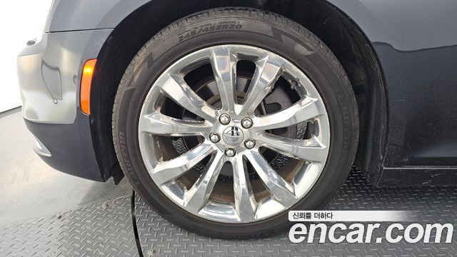 Chrysler 300C из Кореи Encar