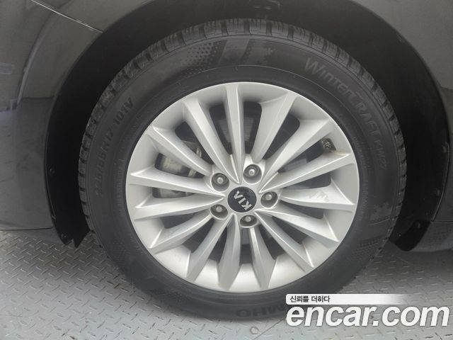 Kia K7 из Кореи Encar