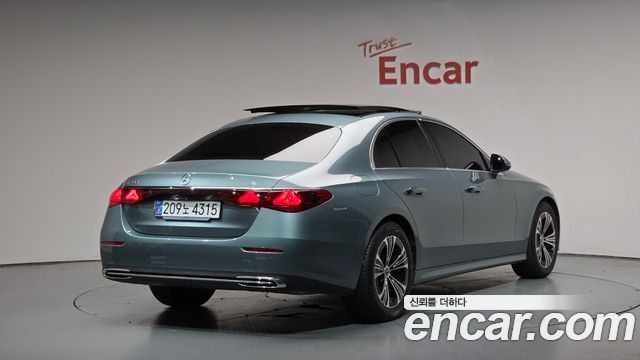 Mercedes-Benz E-Class из Кореи Encar