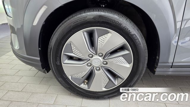 Hyundai Kona Premium — пробег 77 715 км — фото 5 из 5