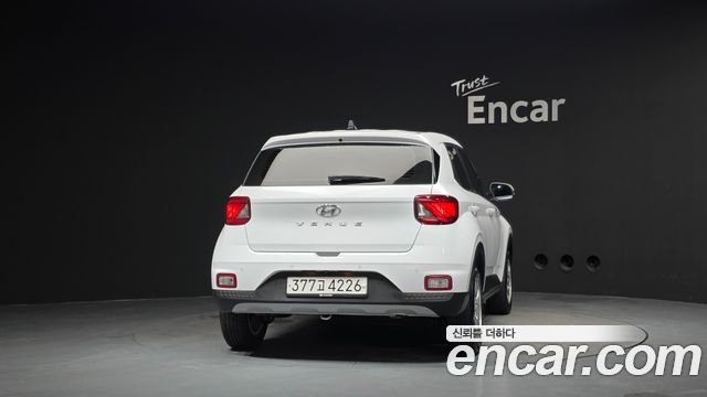Hyundai Venue из Кореи Encar