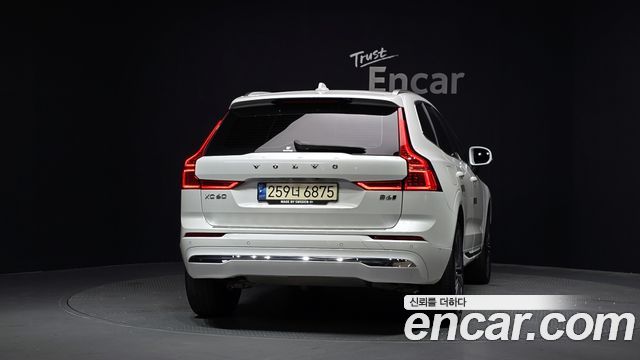 Volvo XC60 B6 Inscirtion — пробег 65 588 км — фото 4 из 5