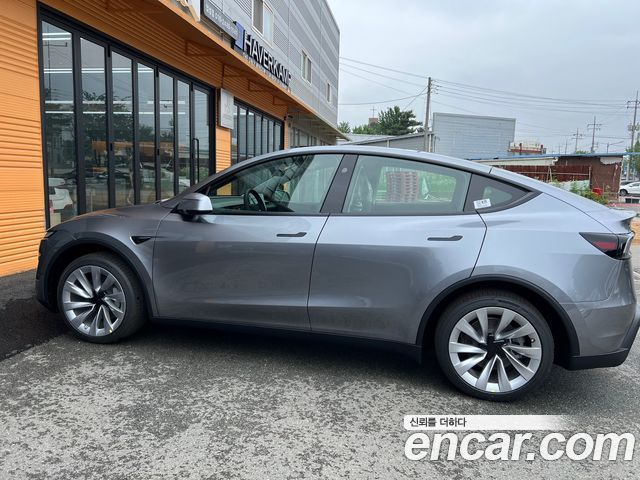 Tesla Model Y Long Range AWD — пробег 46 000 км — фото 3 из 5
